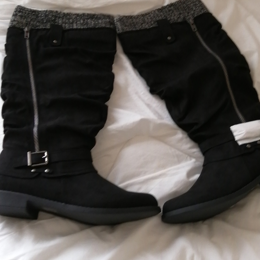 Women's size 11 black boots
